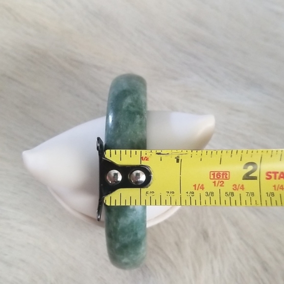 Natural Jade Bangle - Picture 9 of 9